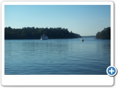 the ferry is coming!