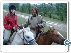 Mongolia Lizz & guide on horses